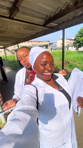 one hour dispensing lab? count me in!💗 #pharmacy #pharmacytiktok #pharmacyschool #pharmacystudent