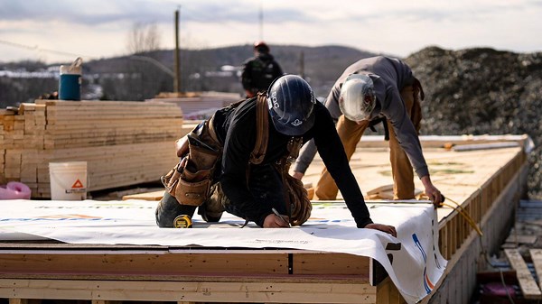 All residential construction in Quebec could come to a halt due to strike