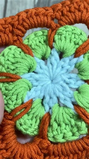 2 EASY CROCHET PATTERNS FOR YOUR NEXT PROJECT #short #grannysquare