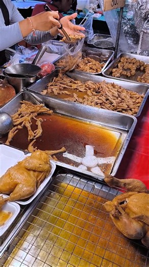 ไก่ต้มน้ำปลาครบทุกอย่าง