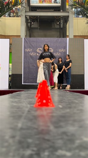 🔥 THE SAS WAY: Excellence Built Through Discipline and Practice 🔥 At SAS Modeling Workshop, every runway step is shaped with intention. We do not just create models, we develop disciplined performers who understand that mastery comes from commitment, repetition, and passion. Under the guidance of Trainer Tsushima Stephanie Klein, each session is crafted to strengthen technique, polish presence, and build the confidence needed to command any stage. This is where raw potential becomes refined sk