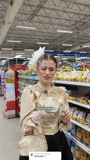 Dona Carola deveras confusa com o mundo atual 🪭