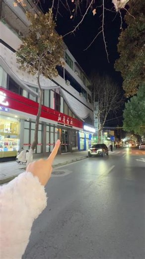 2月10日·上午9:00准时·盛大开业，门店超1000平方²，男女装都有，是仓储店，一件也是批发价，主要是开业超多好礼等您来领，只要来不管买不买，捧场都能领走#麦勒菲黄陂前川大道店 #武汉 #超级便宜划算 #质量杠杠的好 #同城服装店推荐