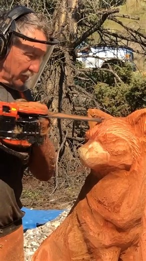 Chainsaw Carving a Fox #chainsawcarving #carvingfox #woodworking | Ellen Roman