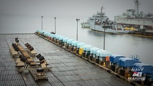 HMCS/NCSM WINDSOR Halifax Synchrolift Timelapse - Oct 2016