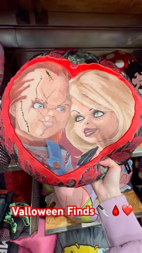 Chucky & Tiff Valloween Finds! #shorts #horror #chucky ‪@spencers‬ ‪@Walmart‬ #valloween #vday #decor