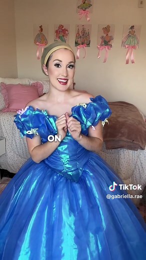 let’s try on a Cinderella gown! #disneyprincess #ballgown #disneyprincessdress #liveactioncinderella #princess