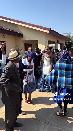 #traditionalwedding#kgorosoyangwetsi #TsotlhewedsChipo #perfectwedding💃 #SAMA28 #viraltiktok #setswanasemonate