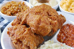 Gus's World Famous Fried Chicken | Restaurants in Mid City, Los Angeles