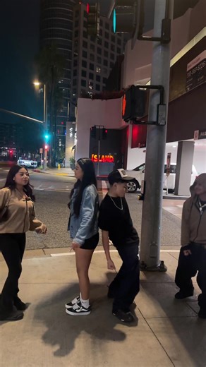 Best camera @Hazel💕, @ʟᴇʏʟᴀ❀ @lilwolf727 @♡𝒴𝒶𝓂𝒾♡ #fypシ #fyp #FentySuperBrandDay #fypシ #fypシ゚viral