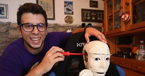 'Moj Timmy Hartera je robot iz konobe, izgledat će kao čovjek i biti visok skoro dva metra'