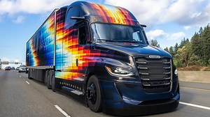 Freightliner SuperTruck II Debuts With Active Aero, Efficient Diesel | Carscoops