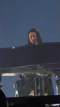 Evanescence Performs 'Lithium' in Nashville | 6.15.26 - Bridgestone Arena