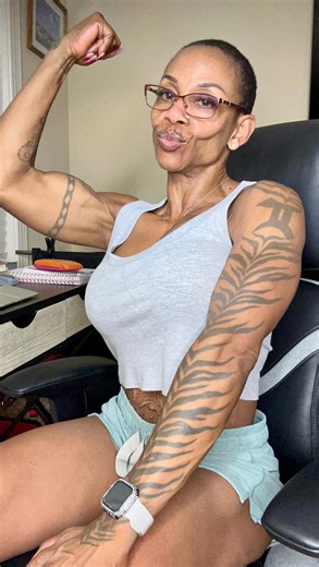 Marci Scott on Instagram: "Over 35 and struggling with stubborn fat? You’re not broken—you’ve just been fighting the wrong battle. 🚫 Starvation diets and endless cardio aren’t the answer. The real key? 🗝️ Fuel your body with protein, lift weights, and stay consistent. This isn’t about punishment; it’s about taking your power back. 💪🏽 ✨ Your comeback season starts NOW. #Over35Fitness #LoseFatNaturally #WeightLossOver35 #MetabolismReset #FitnessOver40 #HormoneHealth #BodyTransformation #FatLos