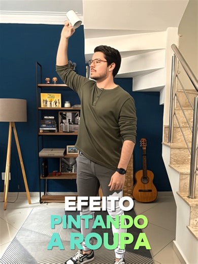 Que tal um tutorial desse efeito pintando a roupa? Me conta aqui 👀 #filmora #edicaodevideo #efeitosdevideo #criacaodeconteudo #videocriativo