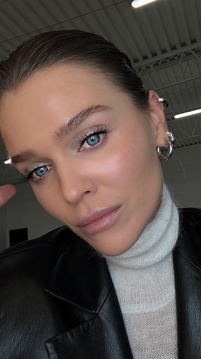 229K views · 244 reactions | Thursday sparks  #makeup #makeuptutorial #eyemakeup | Gine Margrethe | Facebook