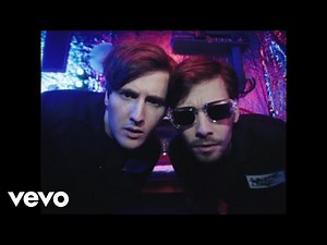 TimeMachine1985 - A Thousand Miles (Official Music Video) ft. Beea