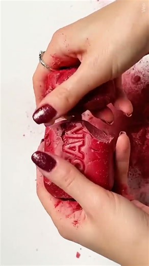 ASMR SOAP CRUSHING | NO TALKING #asmr #relax #rainbowsoap #jabón #satisfying #justsoaps