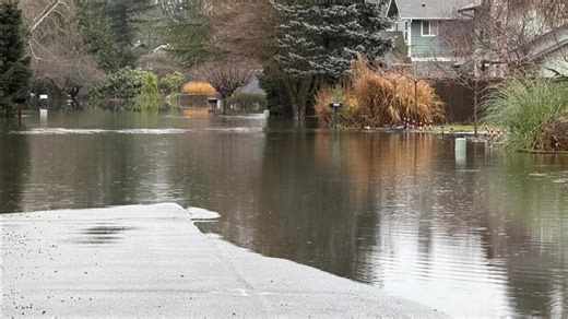 Flooding in North Bend closes roads, diverts traffic as river levels rise