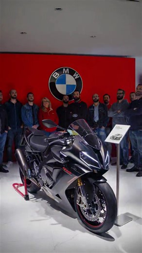 BMW R18 – The Legendary Cruiser Beast! 🏍️Greatest Engine Performance #superbike .???