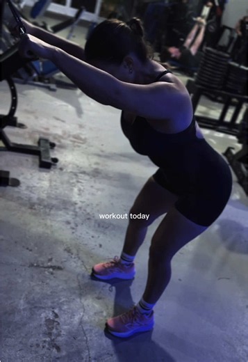 Rutinas de gym semanal para mujer: mejora tu versión con coach Jessica Ortiz