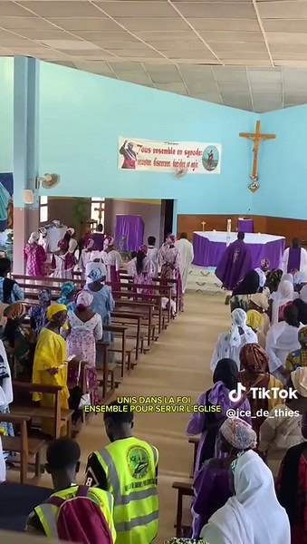 Que par la miséricorde de Dieu les âmes de nos fidèles défunts repose en paix 🙏🙏✝️#jce_de_thies @✞𝒥𝒞𝐸 𝒹𝑒 𝒷𝒶𝓂𝒷𝑒𝓎✞ @JCE MARTYRS DE L'OUGANDA ✝