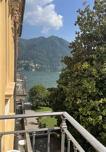 Someone pinch me 💍🤍 #wedding #lakecomo #dream #italy #bride