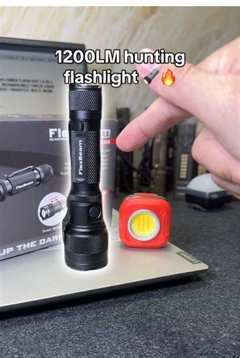 I almost died!!!🤯🤯/Powertac FlexBeam-1200 LM hunting flashlight #powertac #flashlight #viral #wolf #tacticalgear