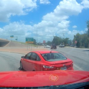 Good & Bad Drivers: The One Driver not Paying attention and Hits Curb | MegaDrivingSchool