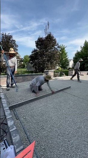 How to level base before installing pavers. #construction #patiopavers #patio #backyard #patiodesign