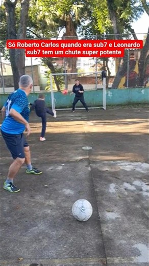 Só Roberto Carlos qdo era sub7 e Leonardo sub7 tem o chute mais potente de um sub7 #live #livestream
