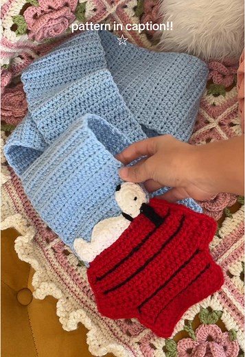 Crochet Snoopy Scarf Pattern for Craft Lovers