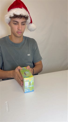 Unboxing a Geek Bar (ASMR)