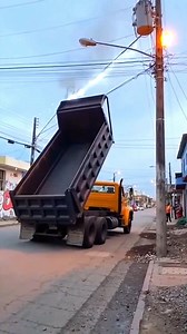 🛑 what happened lorry breakdown 😭 ☠️💀 #electrical #Engineering #electrician #wireman #Lineman #Tinkukumar 😘 | Tinku Kumar