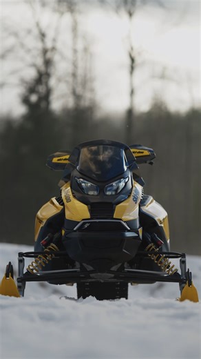 If you don't get it now, you'll miss it. The 2027 Ski-Doo Renegade X-RS brings back the iconic Bee with a reimagined package in honor of its 20th anniversary. 900 ACE Turbo R engine, a racing tunnel number plate, yellow shock springs, a racing stinger pad with the EVO stinger badge, a EVO stinger front grill plate, and more racing-inspired surprises all over the sled. Full details on our website! #ThatSkiDooFeeling | Ski-Doo