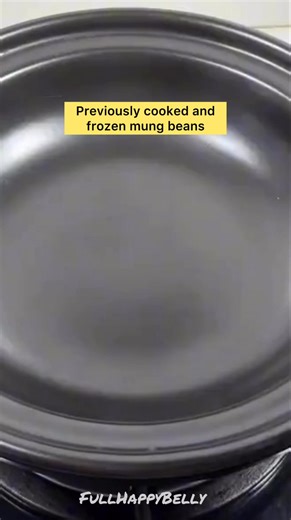 Healthy mung beans sago soup Chinese dessert we call tong sui #fblifestyle #ChineseDessert #mungbean #chinesefood #chinesefoodlover #chinesecuisine #fullhappybelly #vlog #food #foodlover #foodie #foodblogger #yummyfood #tastyfood #comfortfood #homemadefood #homecooking #homecooked #cooking #cookingvideos #cookingtime #cookingreels #cookingathome #easyrecipe #recipes #recipe | Fullhappybelly