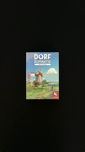 Spot Het Spel on Instagram: "🇺🇸 🇬🇧 Let’s take a quick look at what’s inside the box of Dorfromantik: Light Luggage by @pegasusspiele Dorfromantik Light Luggage is a cooperative tile‑laying game where we build a world using hexagonal landscape tiles and score points by completing objectives during play. Fulfill the orders and take the flags into account for scoring. In addition to the original game and the Sakura variant, there is also a duel version (a two‑player head‑to‑head mode) based on