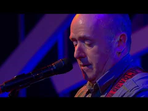 Jinx Lennon performs 'Pushing the Patients Around' - The Tommy Tiernan Show