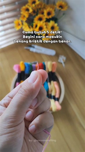 Cara paling simpel masukin benang ke jarum tapestry 🧵🪡
