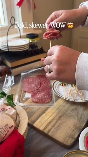 You Won’t Believe This Salami Turns Into a Christmas Tree! 🎄