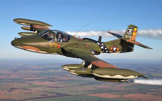 【美国】A-37 蜻蜓攻击机 航展演示