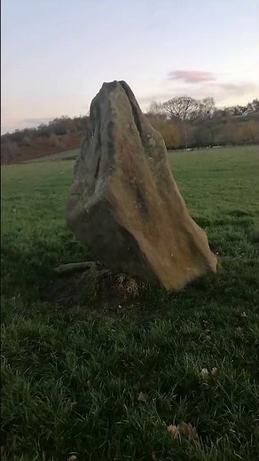 Ancient stones in Derbyshire - nine stones close