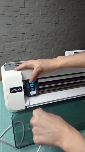 Creative Foil Quill Techniques with ScanNCut Brother #scanncut #foilquill