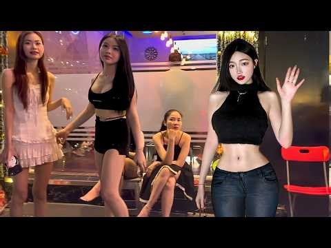 Nightlife in Vietnam; Ho Chi Minh City Street Scenes So many pretty ladies!
