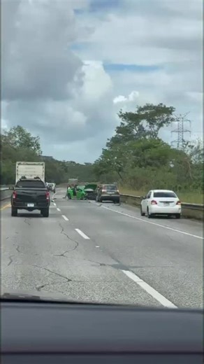 Más temprano, se reportó un accidente de tránsito en la autopista Panamá - Colón, cerca del puente sobre el río Chilibre, hacia Colón. | Tráfico Panamá