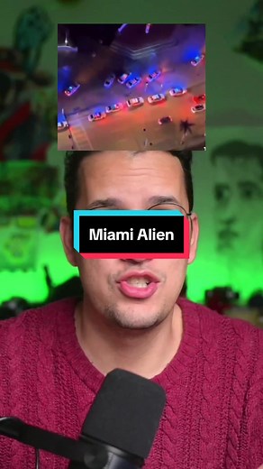 Alien Spotted at Bayside Mall in Miami 👽 #aliens #miami | Alien At The Mall