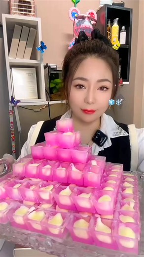 Eat crunchy frozen ice.#ASMRICE #freezerfrost #freezer | eating asmr