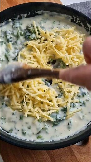 Green Goddess Cheesy Pasta Bake