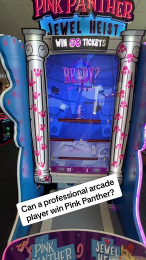 Professional arcade player attemps Pink Panther Jewel Heist! #pinkpanther #chuckecheese #arcade