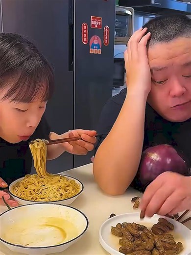 Hilarious Husband & Wife Mukbang Show Episode 043